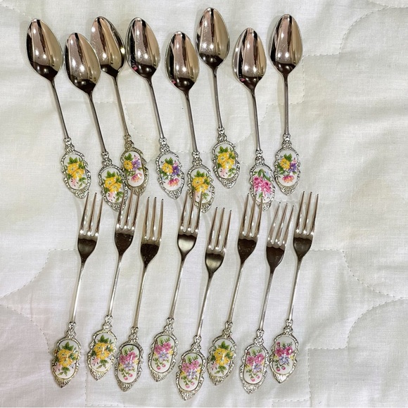 🟡Vintage Floral Set of Spoons & Forks - Picture 14 of 17